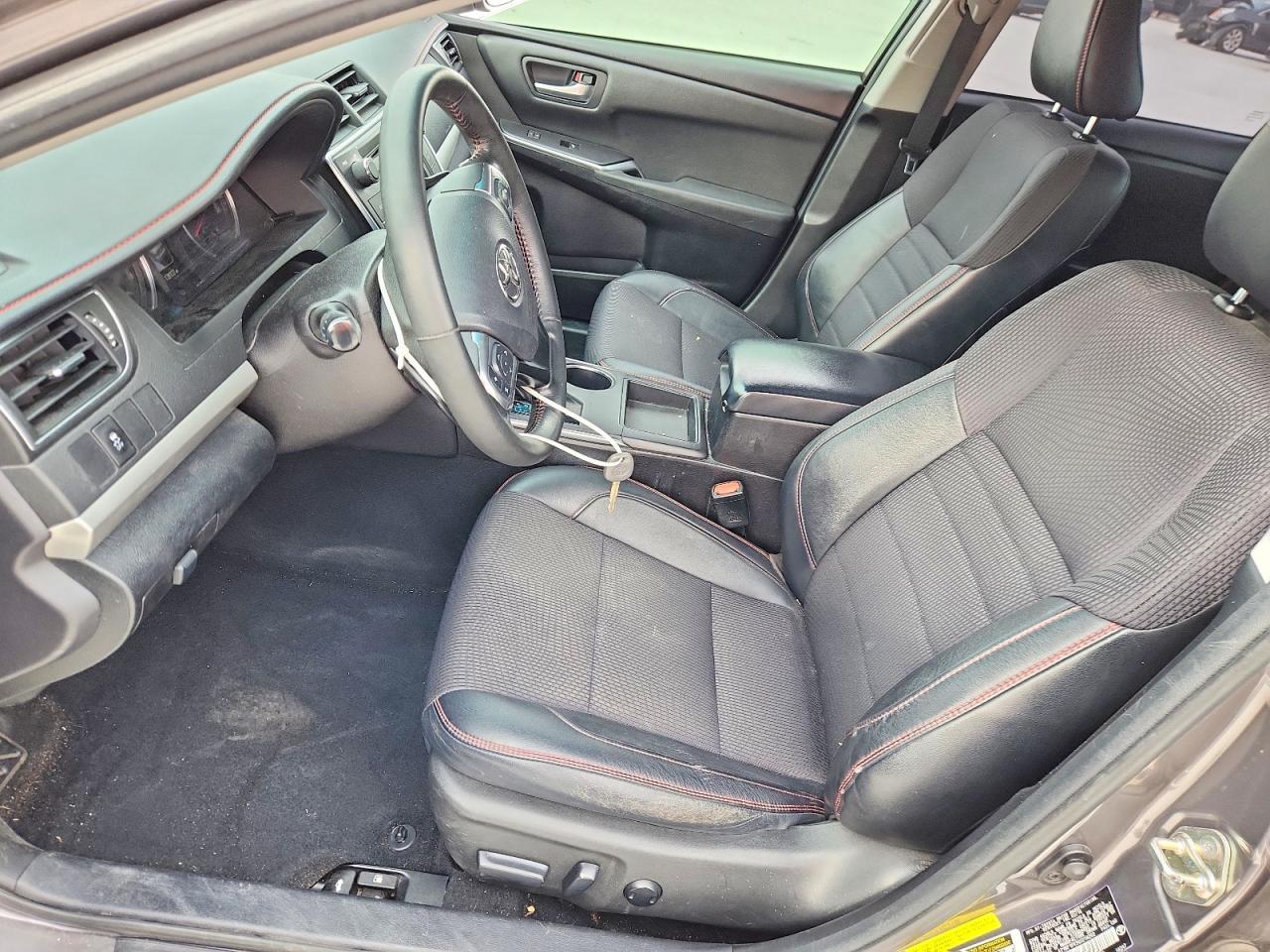 2016 TOYOTA CAMRY