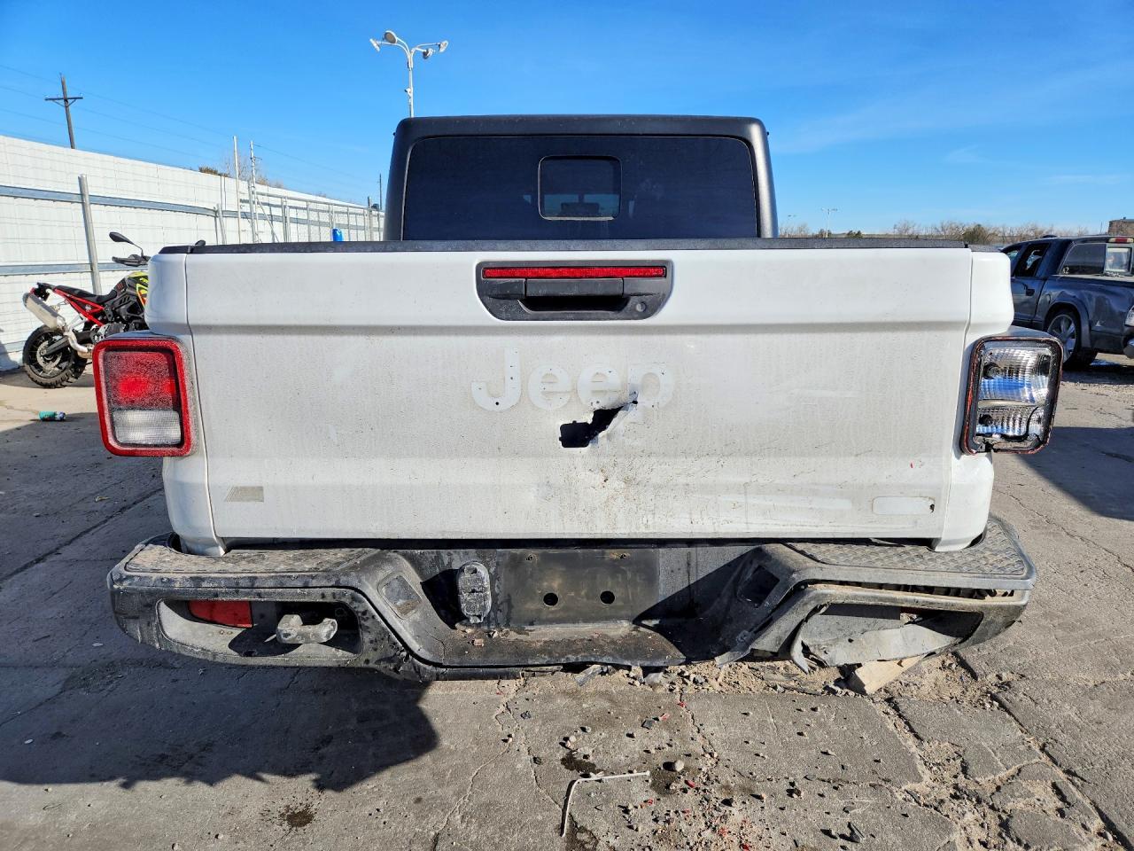 2022 JEEP Gladiator