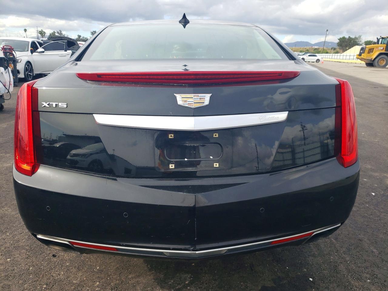 2016 CADILLAC XTS