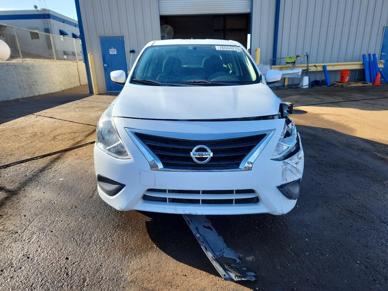 2017 NISSAN VERSA