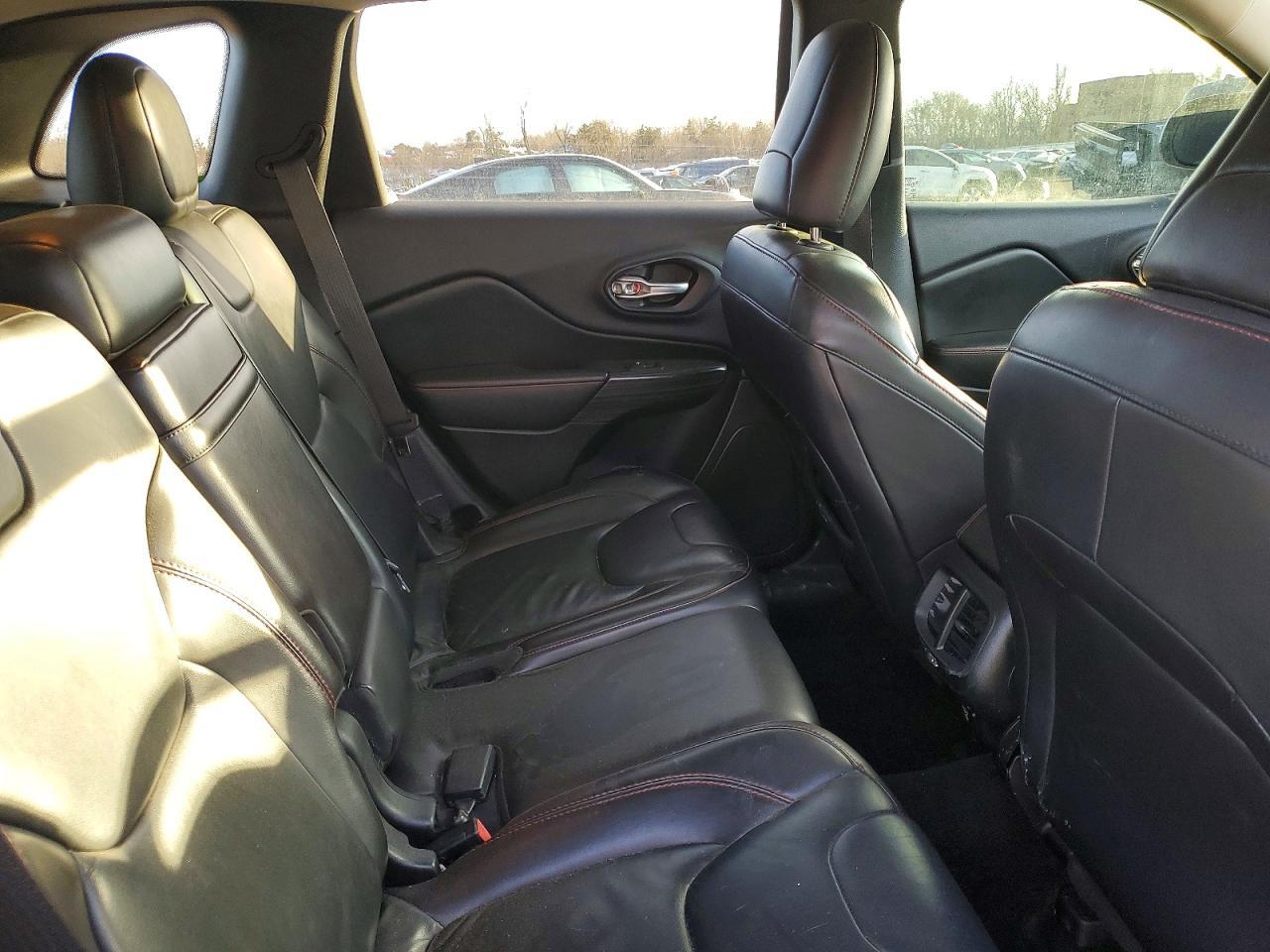 2016 JEEP CHEROKEE