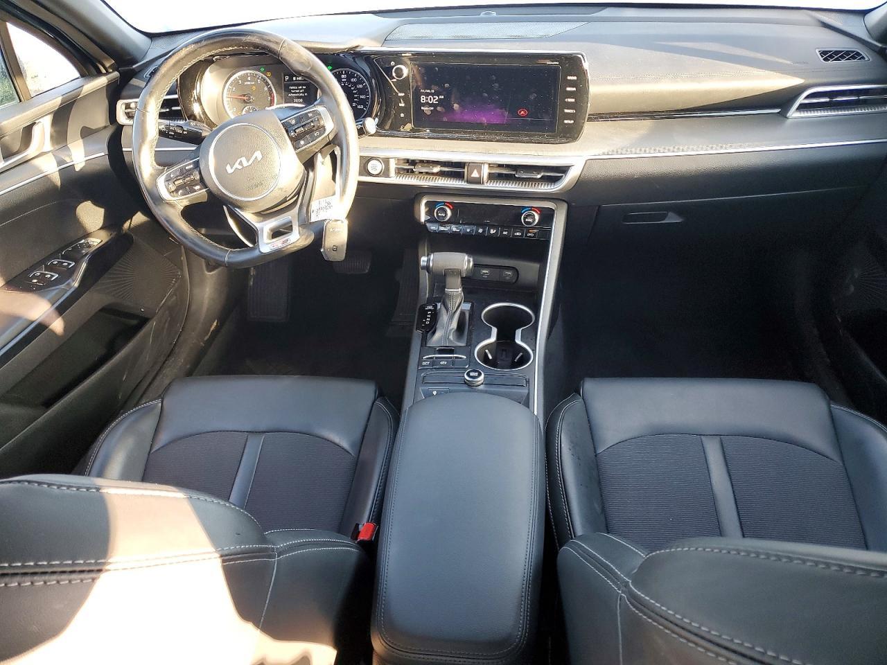 2022 KIA K5