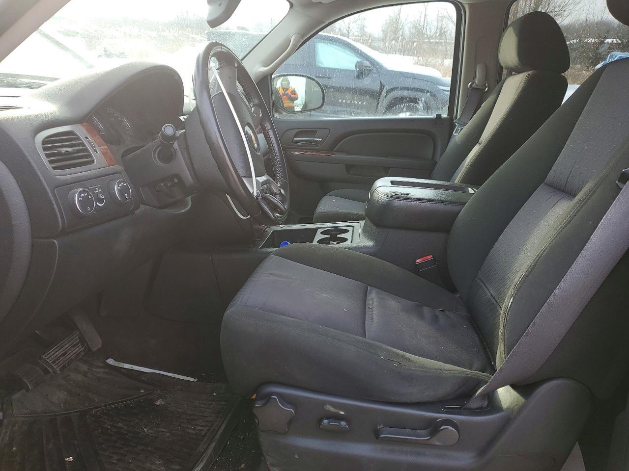 2011 CHEVROLET Tahoe