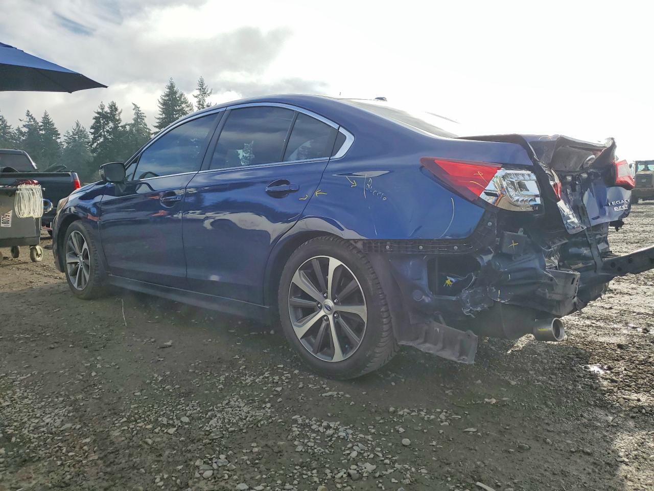 2015 SUBARU Legacy