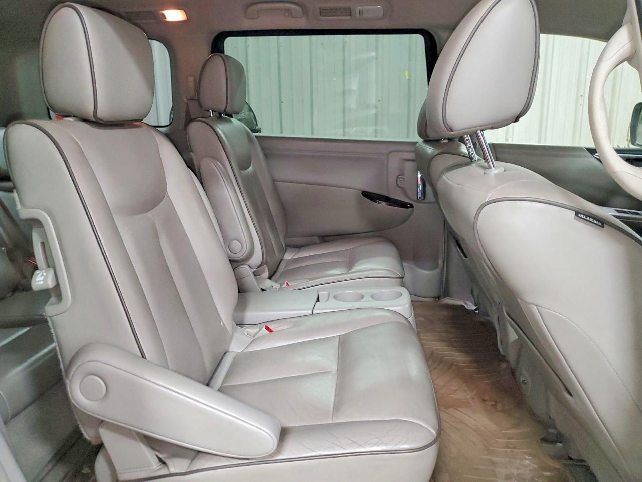 2013 NISSAN Quest