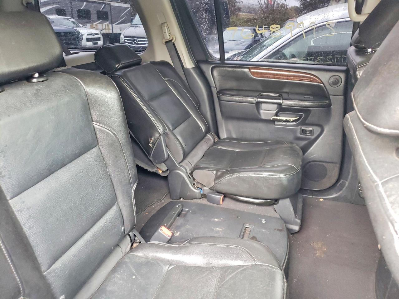 2011 NISSAN Armada