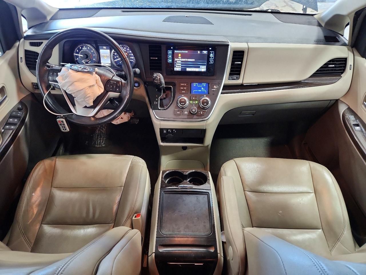 2015 TOYOTA SIENNA