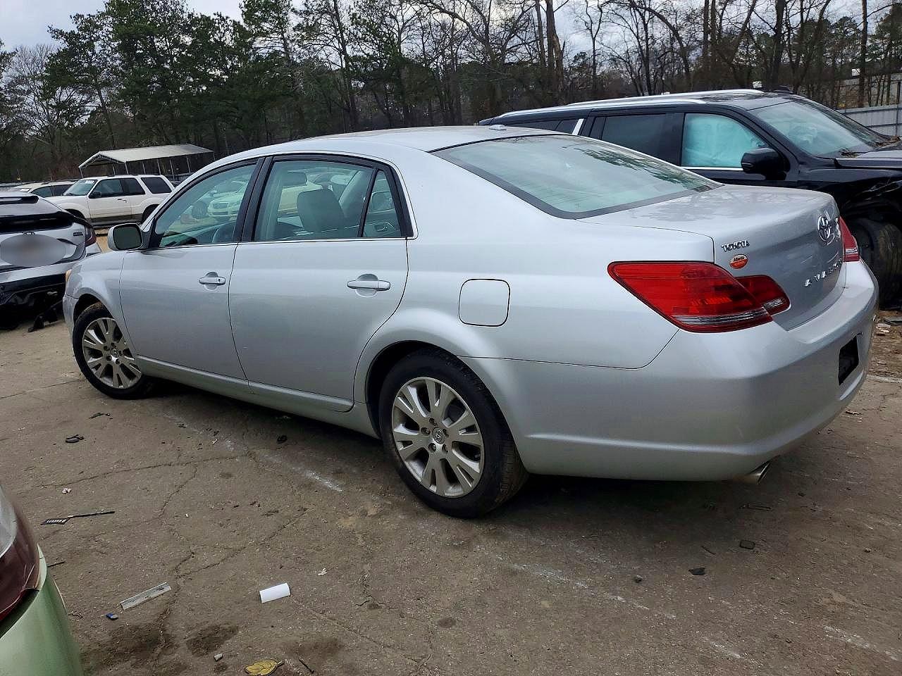 2009 TOYOTA Avalon