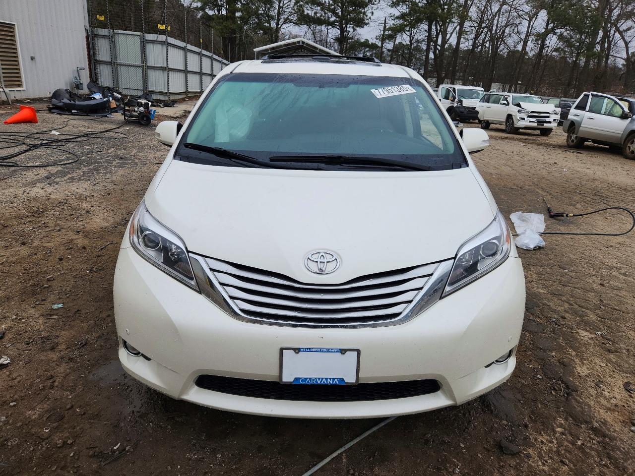 2017 TOYOTA SIENNA