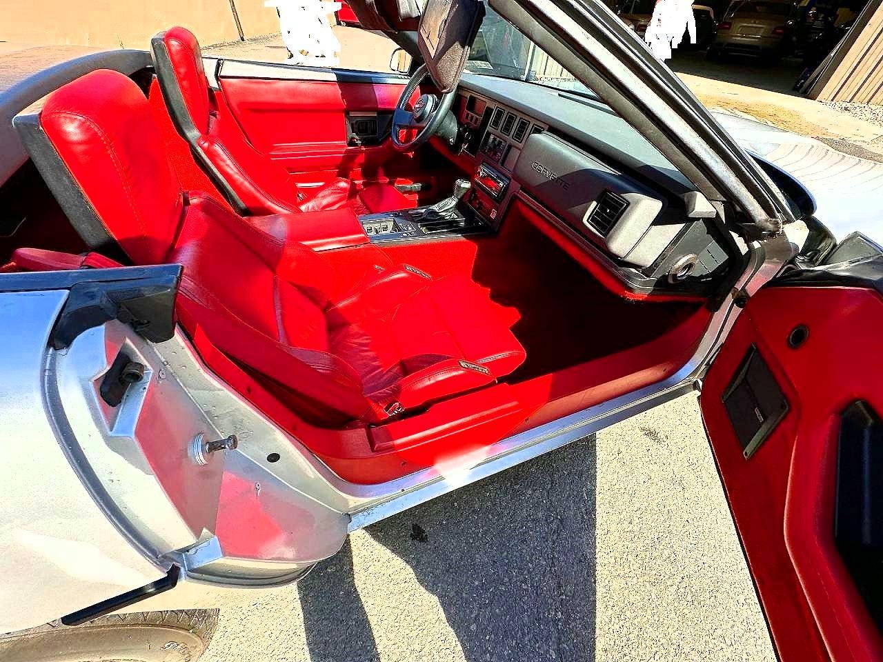 1986 CHEVROLET CORVETTE