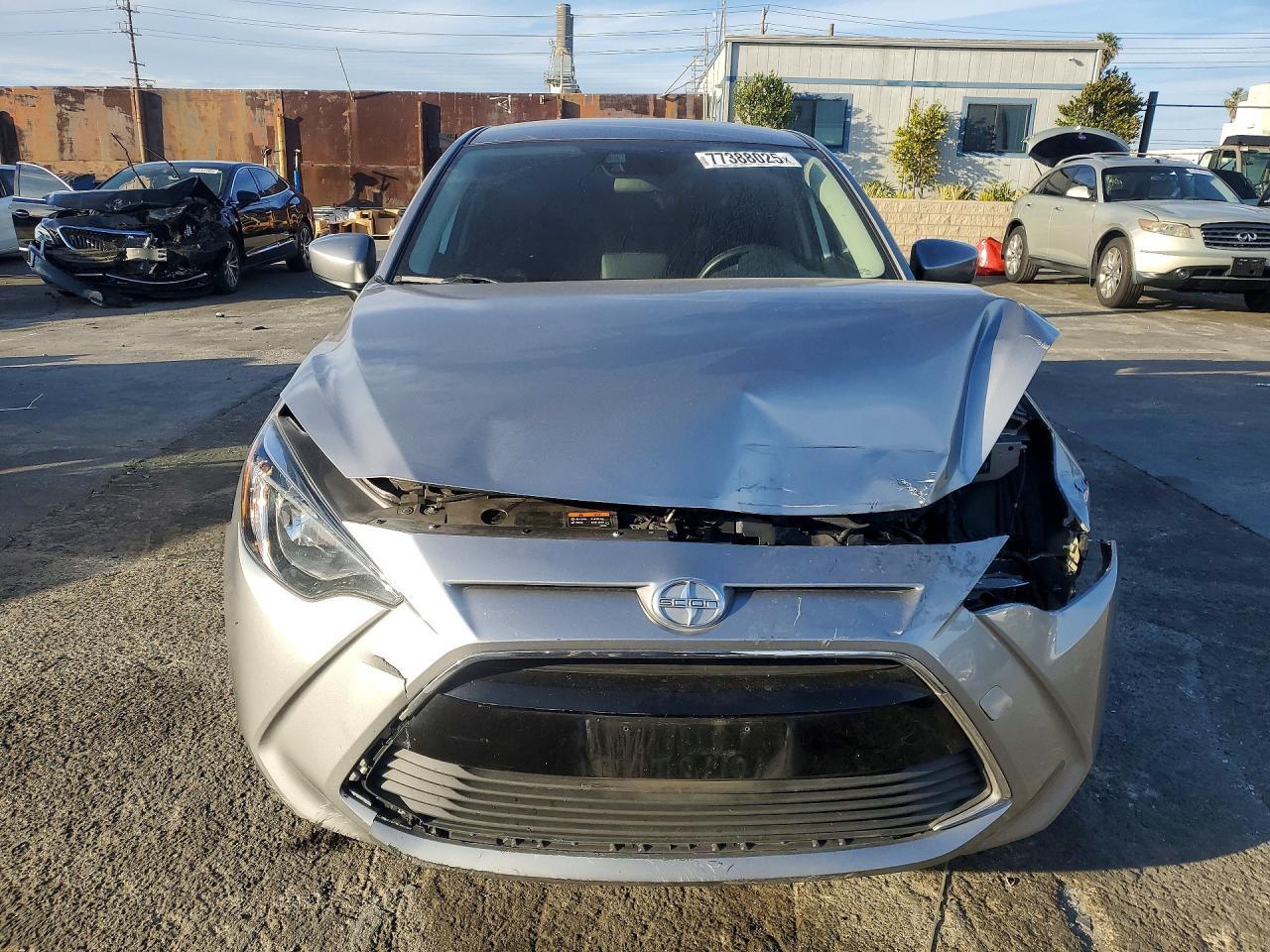 2016 TOYOTA SCION