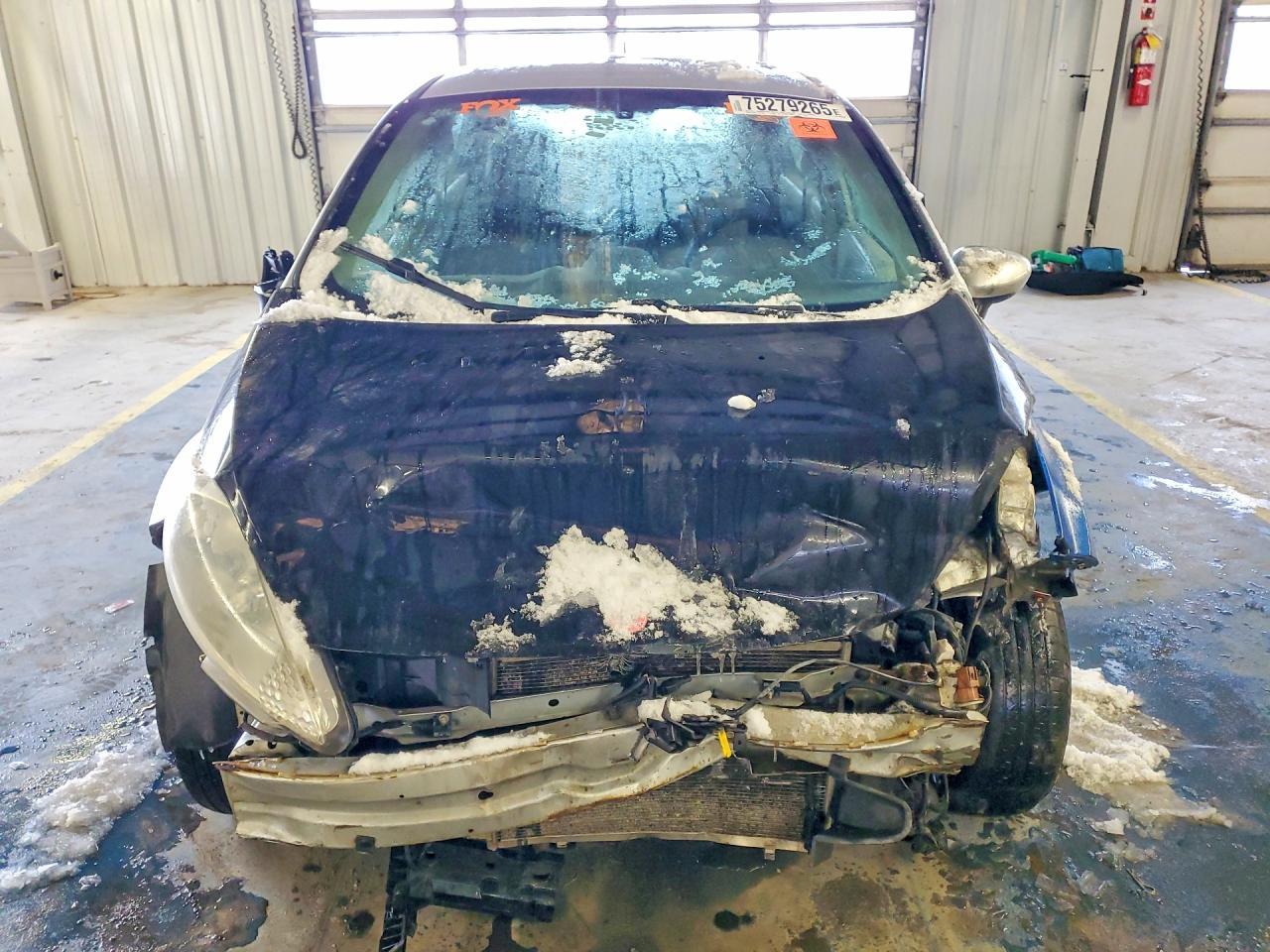 2011 FORD Fiesta