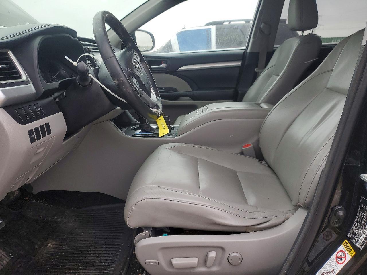 2015 TOYOTA HIGHLANDER