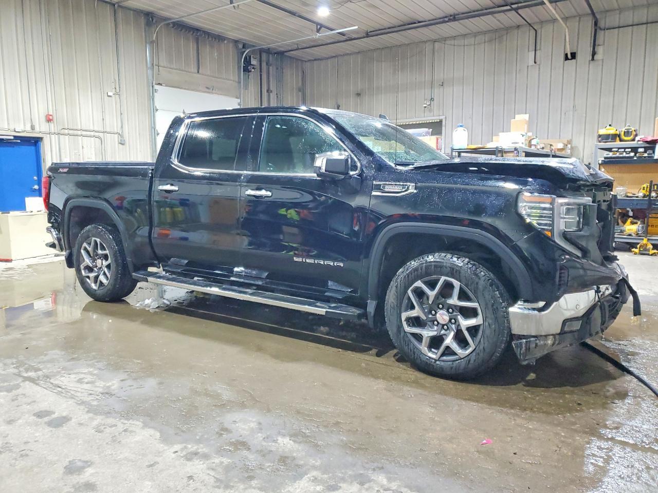 2024 GMC Sierra