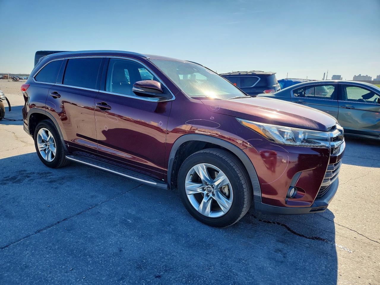 2017 TOYOTA HIGHLANDER