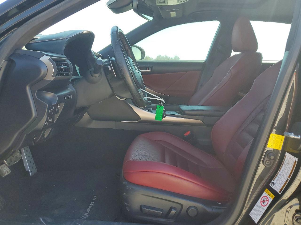 2019 LEXUS IS 300
