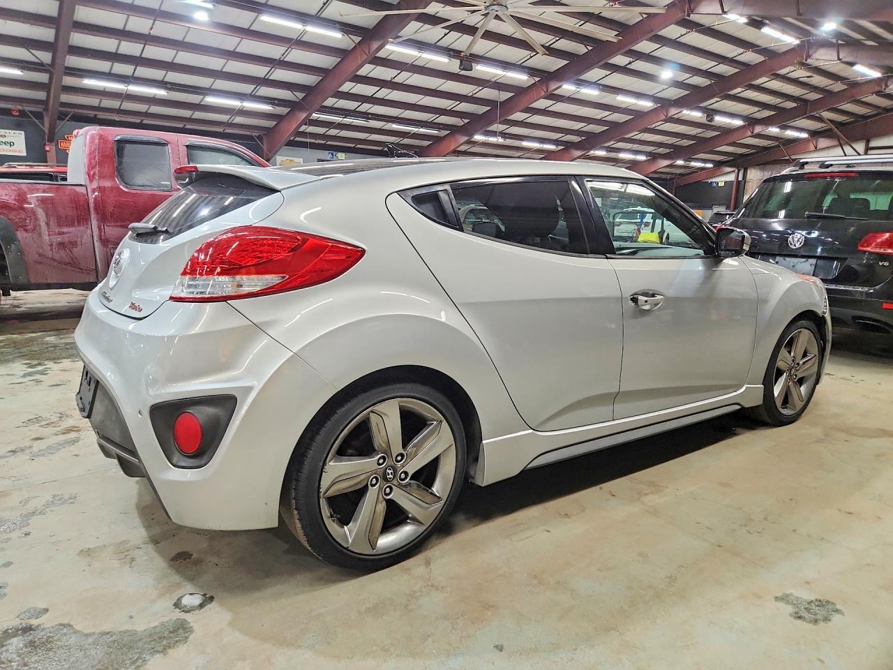 2013 HYUNDAI VELOSTER