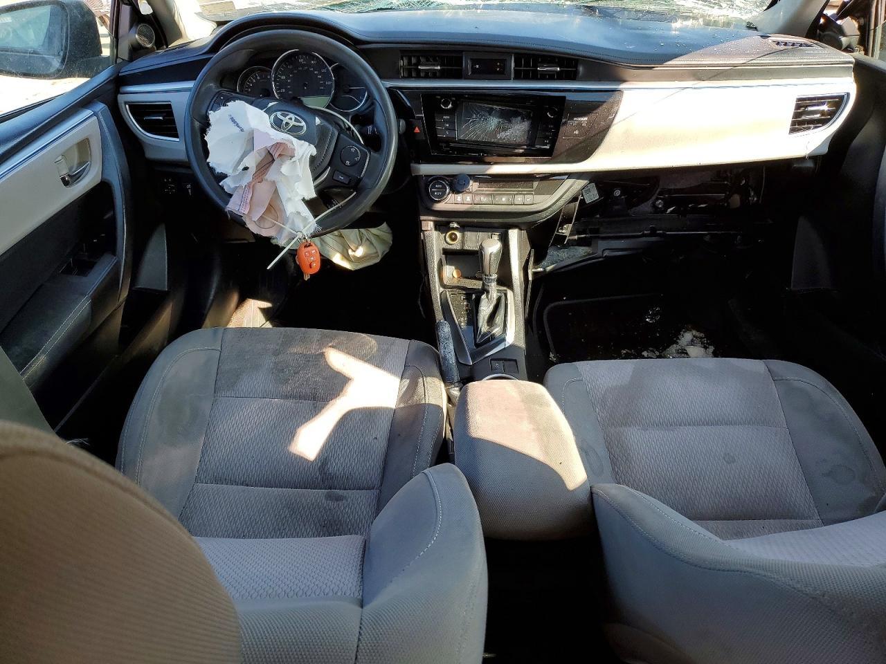 2015 TOYOTA COROLLA