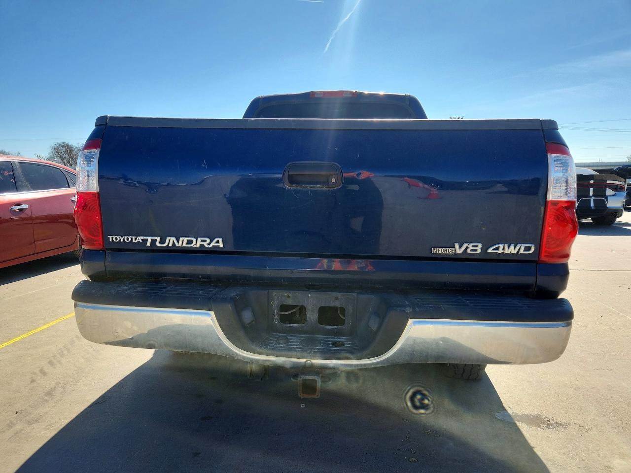 2004 TOYOTA TUNDRA