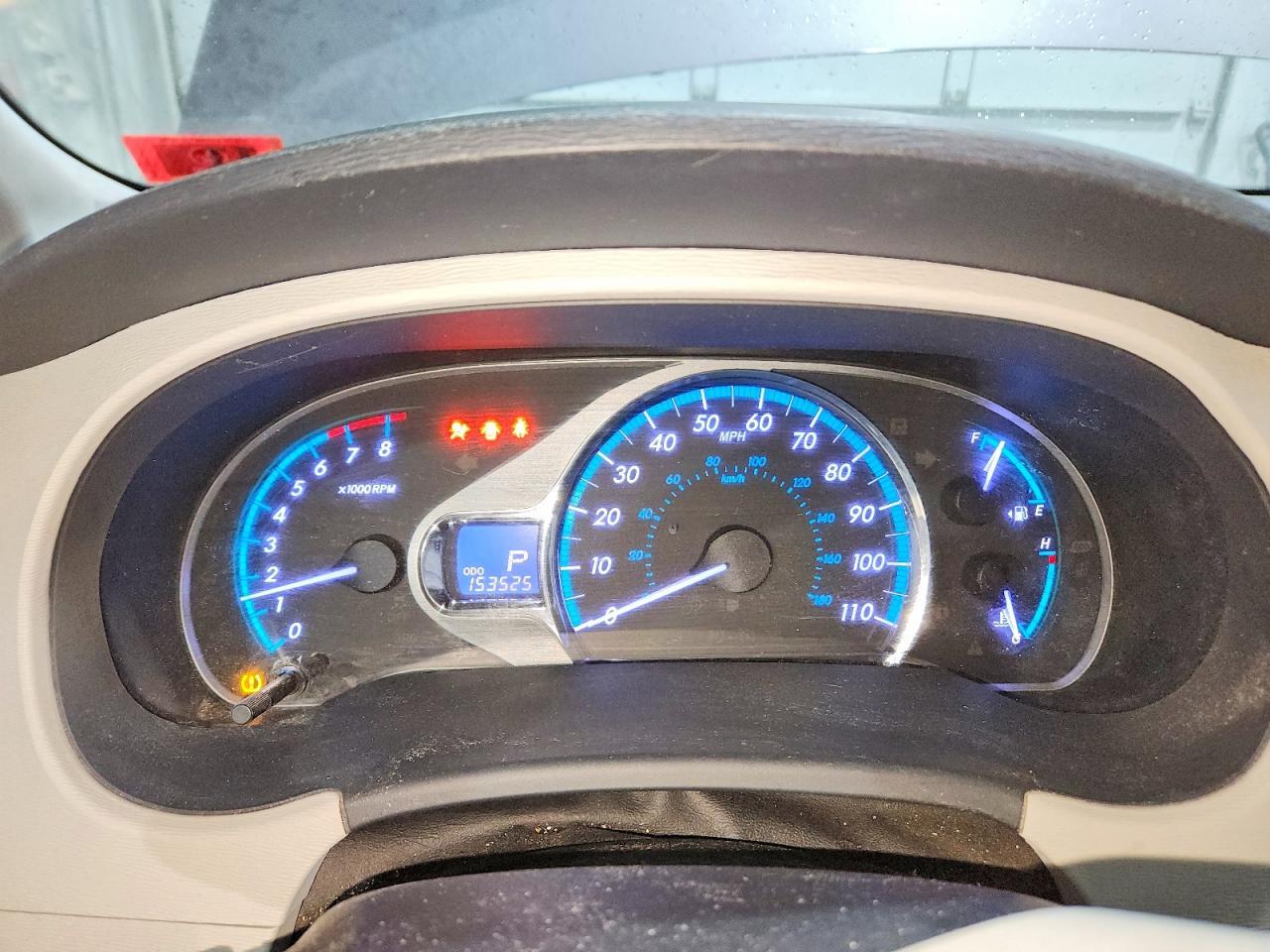 2014 TOYOTA SIENNA