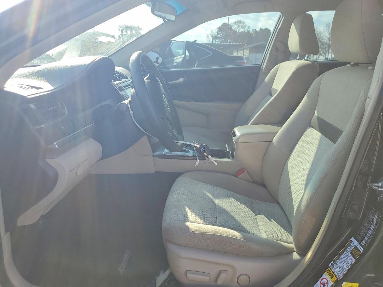 2014 TOYOTA CAMRY