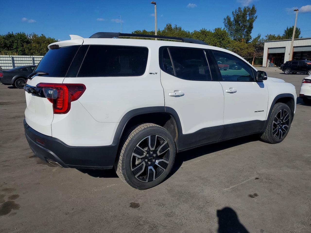 2021 GMC ACADIA