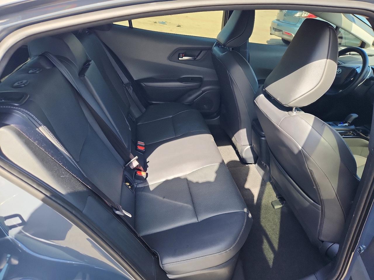 2024 TOYOTA PRIUS