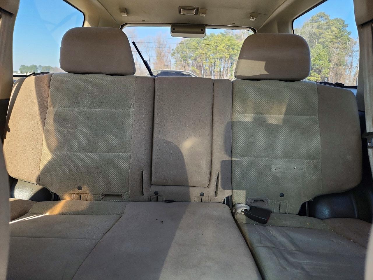 2004 MITSUBISHI Montero