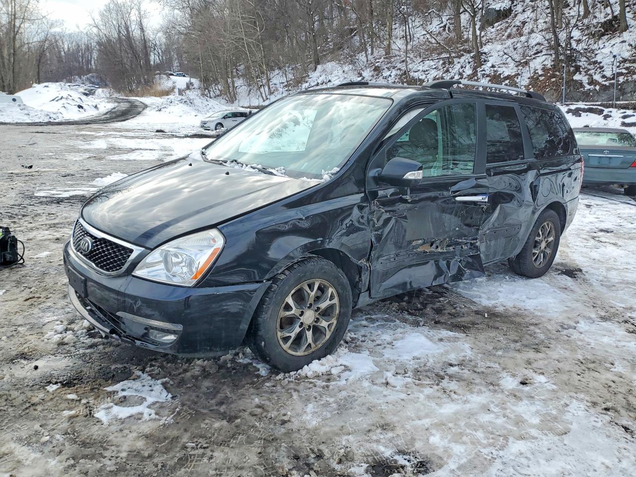 2014 KIA SEDONA