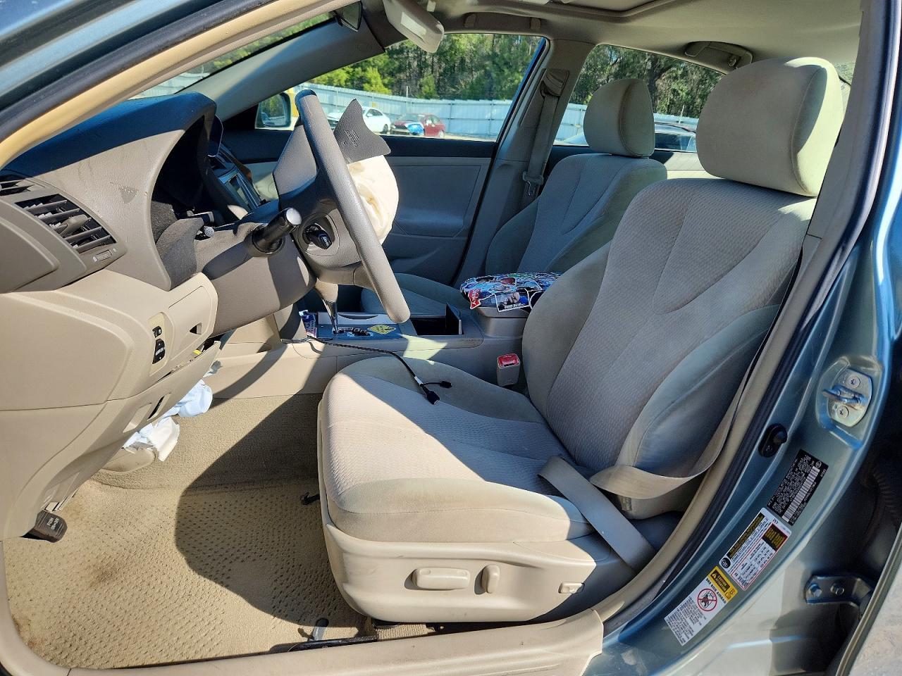 2010 TOYOTA CAMRY