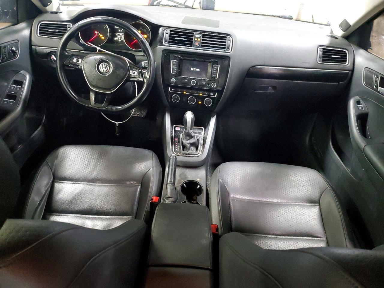 2015 VOLKSWAGEN JETTA