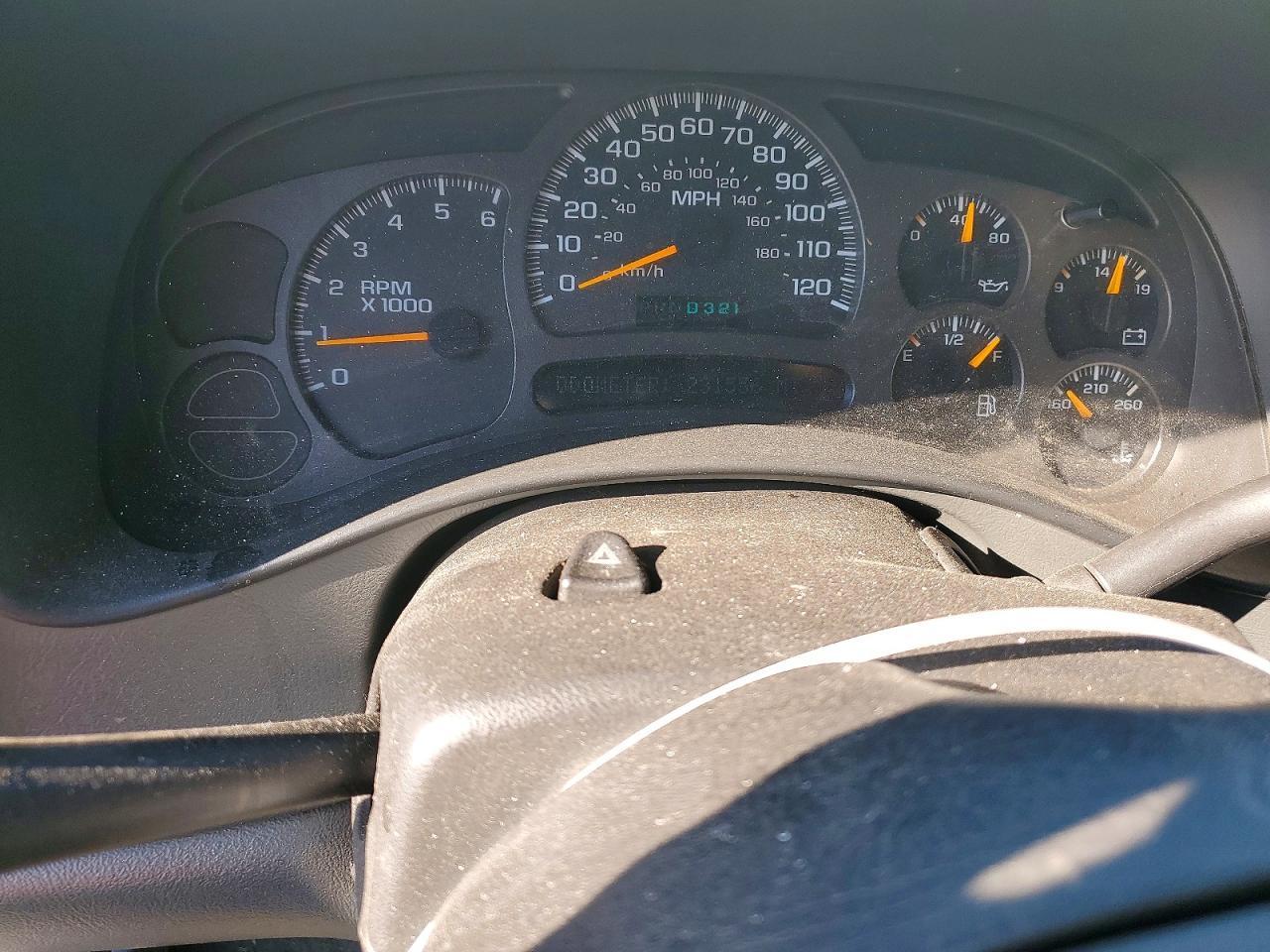 2004 CHEVROLET Silverado