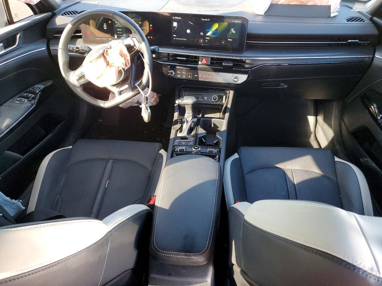 2025 KIA K5