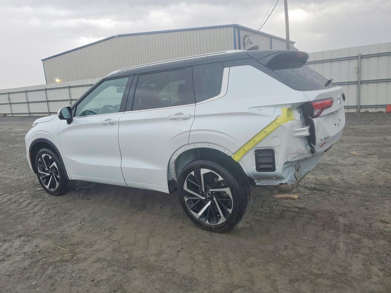 2024 MITSUBISHI outlander