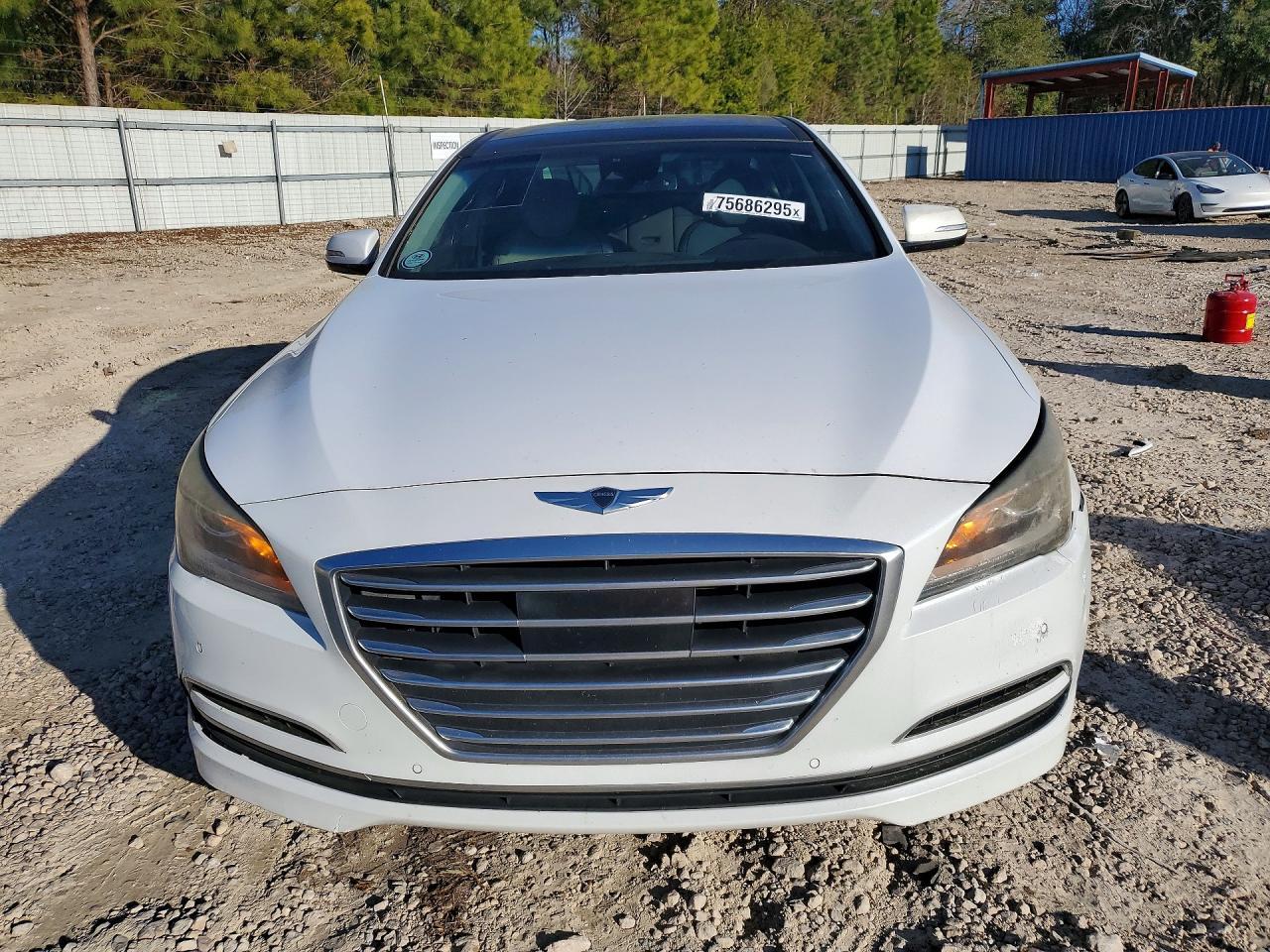 2015 HYUNDAI GENESIS