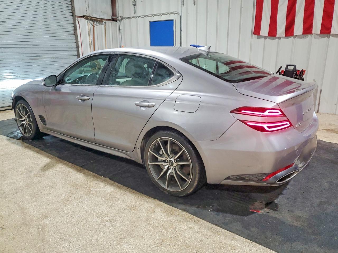 2025 GENESIS G70