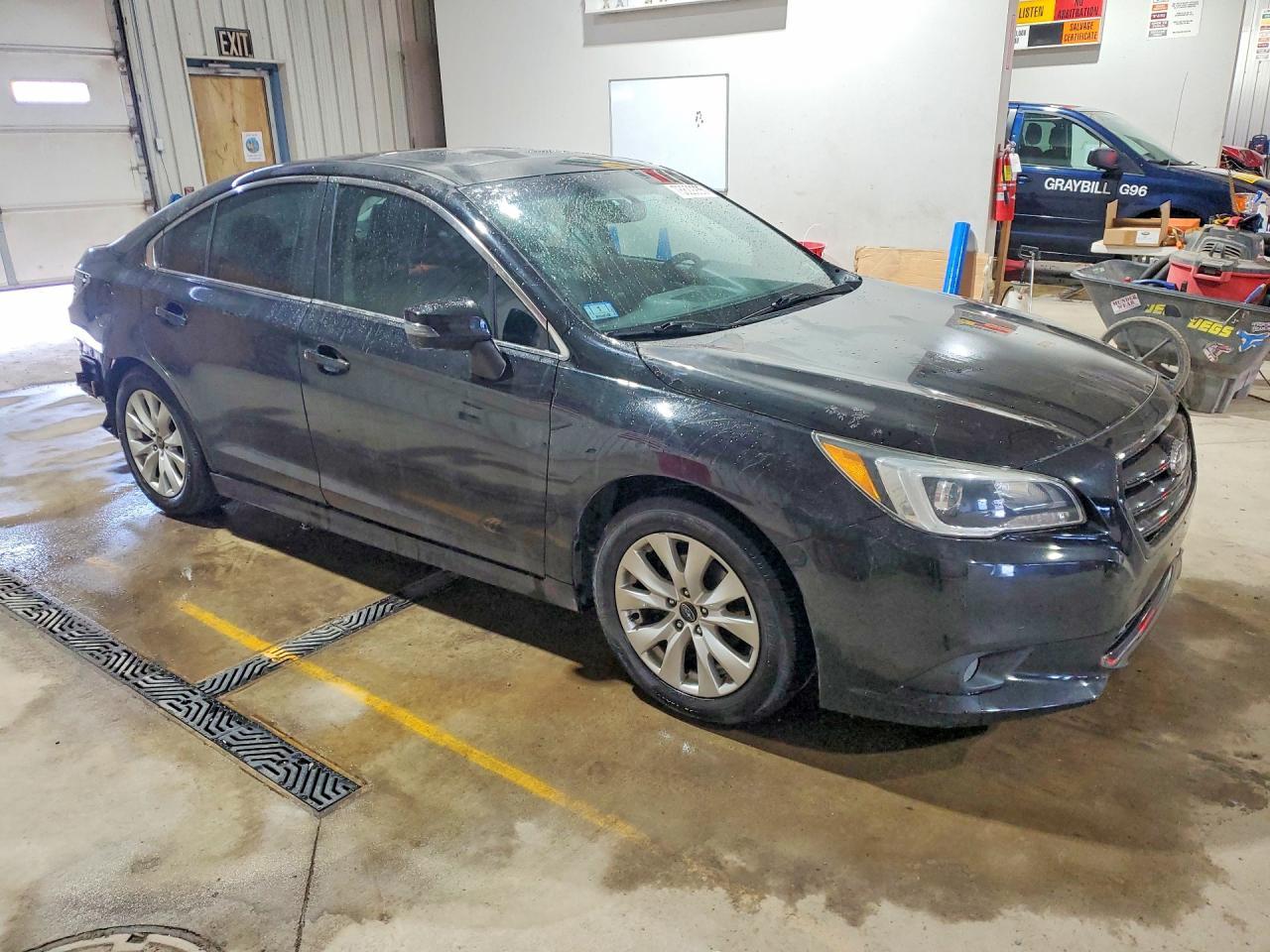 2015 SUBARU Legacy