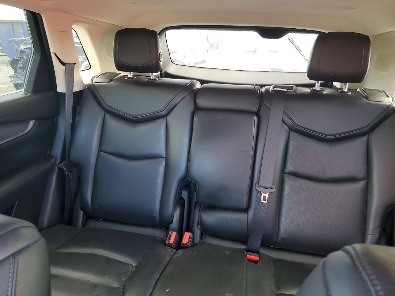2017 CADILLAC XT5