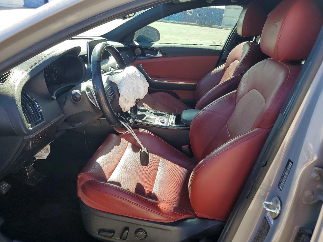 2021 KIA Stinger