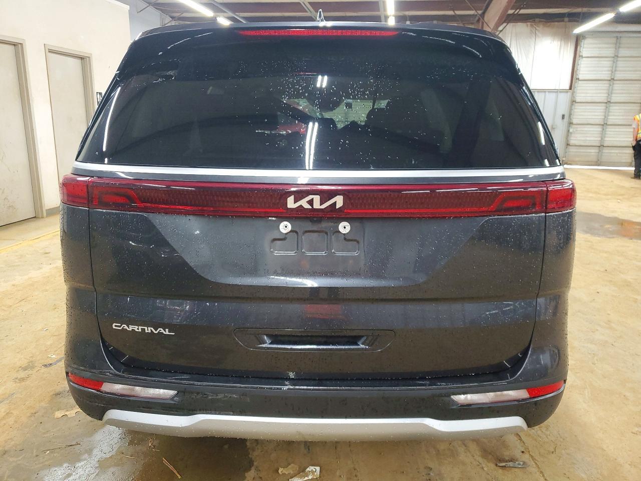 2024 KIA Carnival