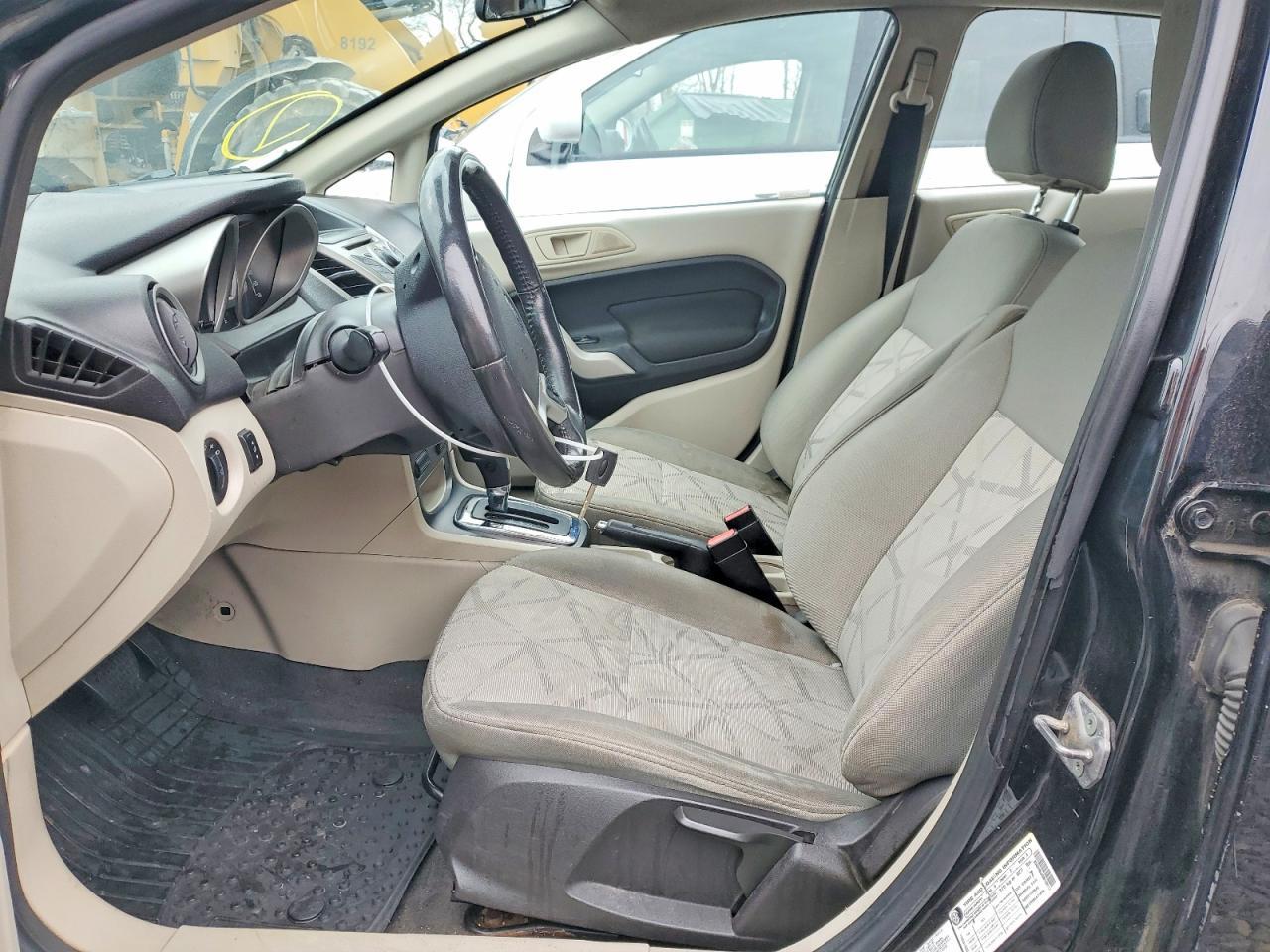 2013 FORD Fiesta