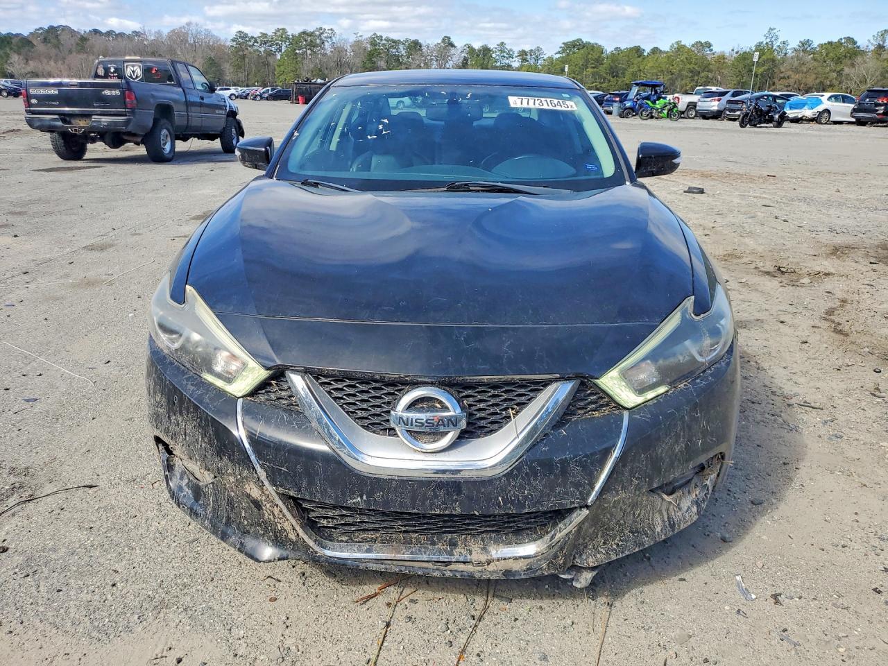 2017 NISSAN Maxima