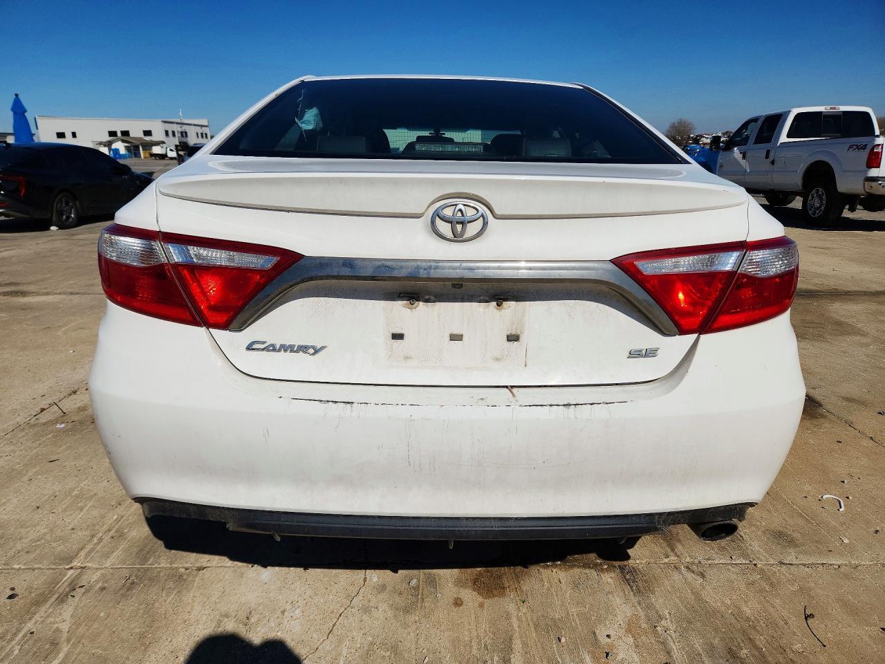 2017 TOYOTA CAMRY