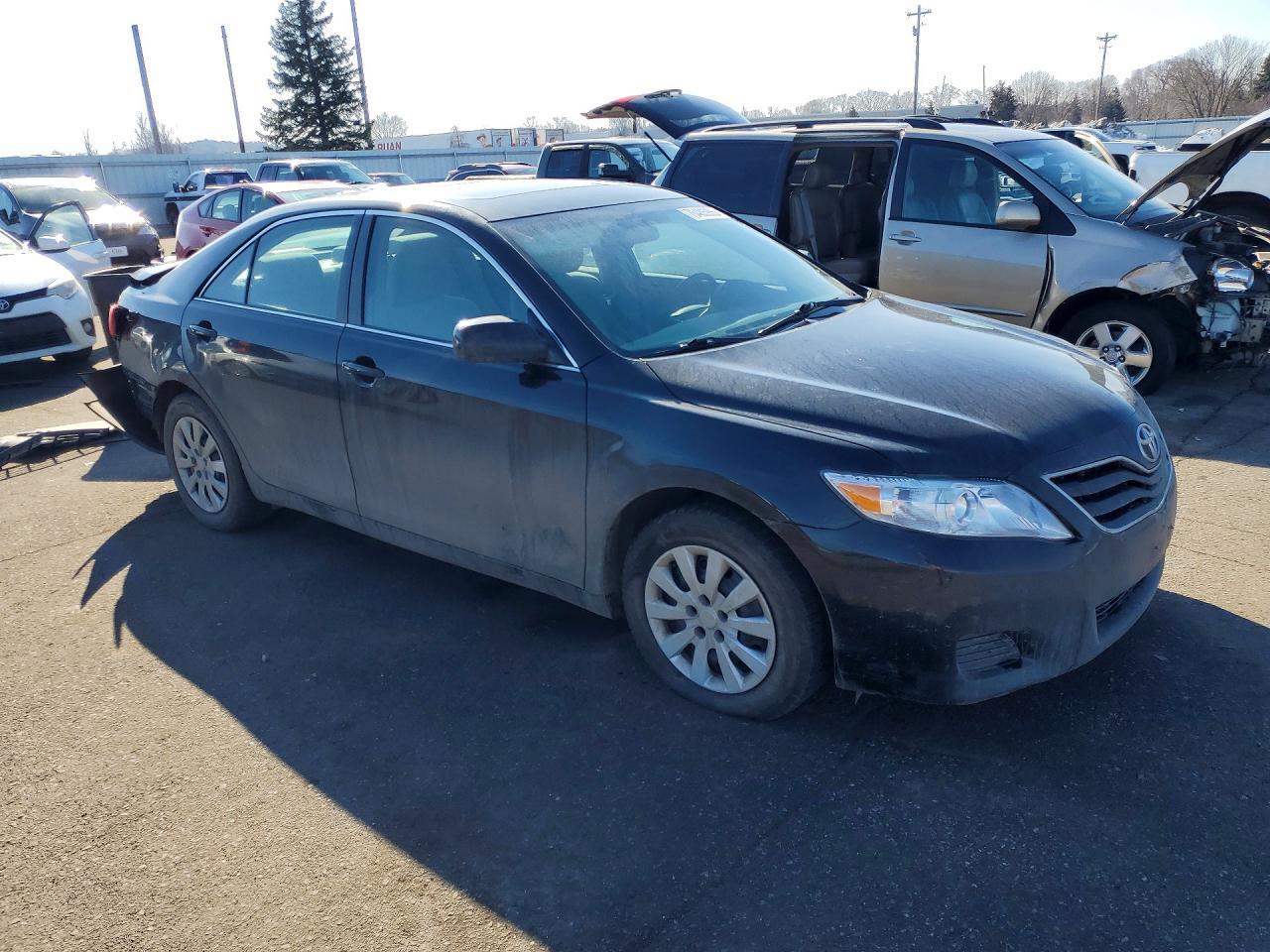 2011 TOYOTA CAMRY