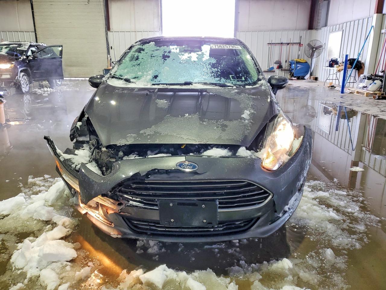 2017 FORD Fiesta