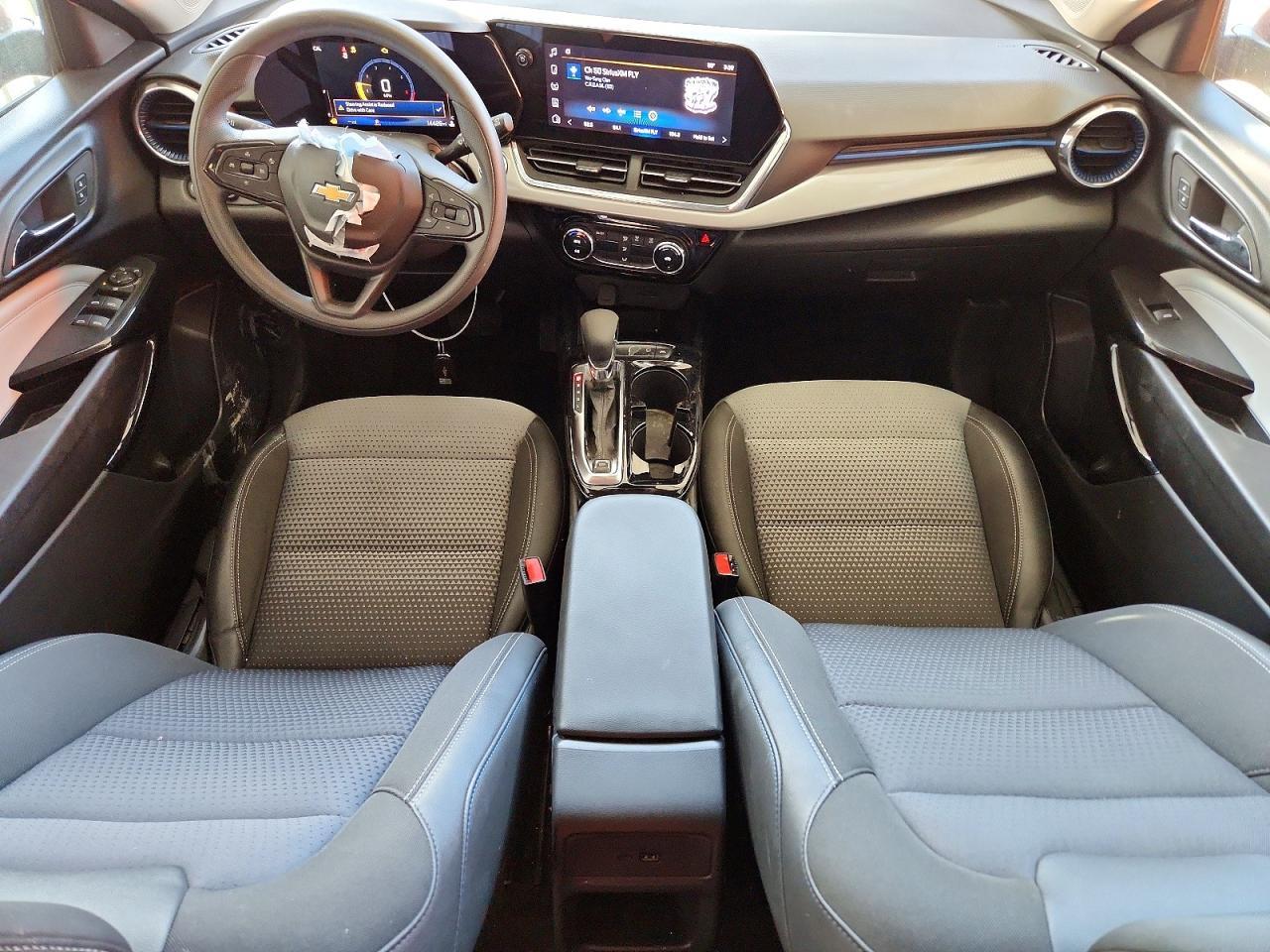 2025 CHEVROLET TRAX