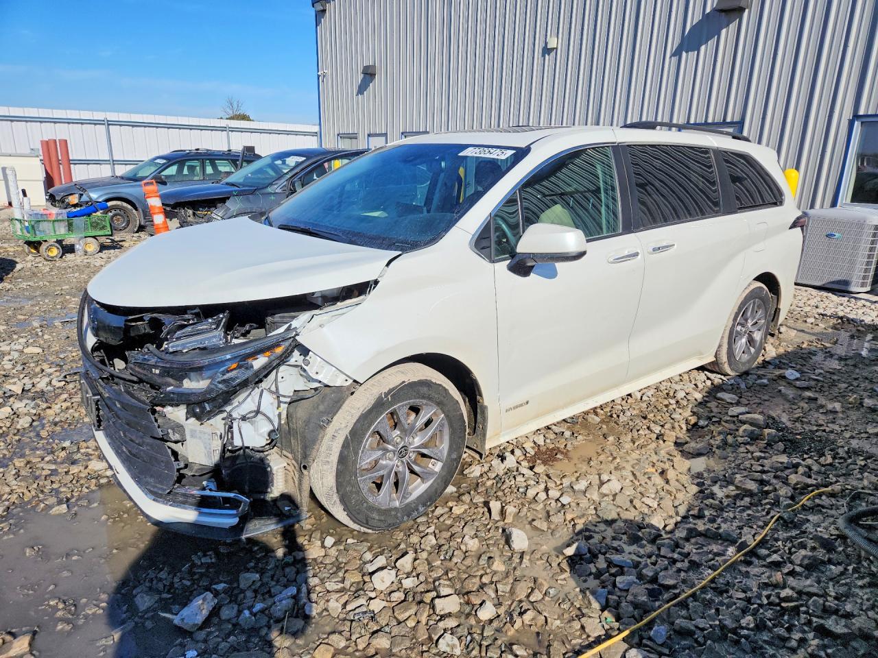 2021 TOYOTA SIENNA