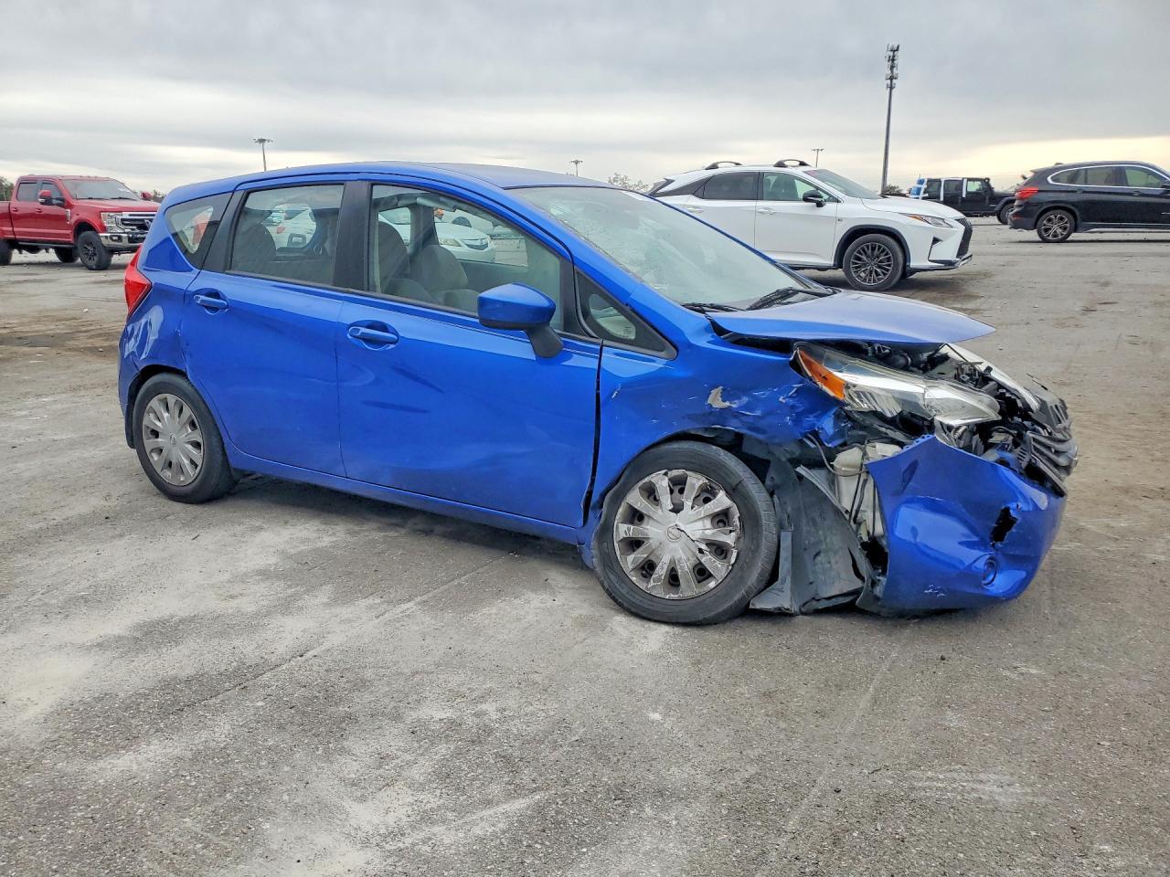 2016 NISSAN Versa Note