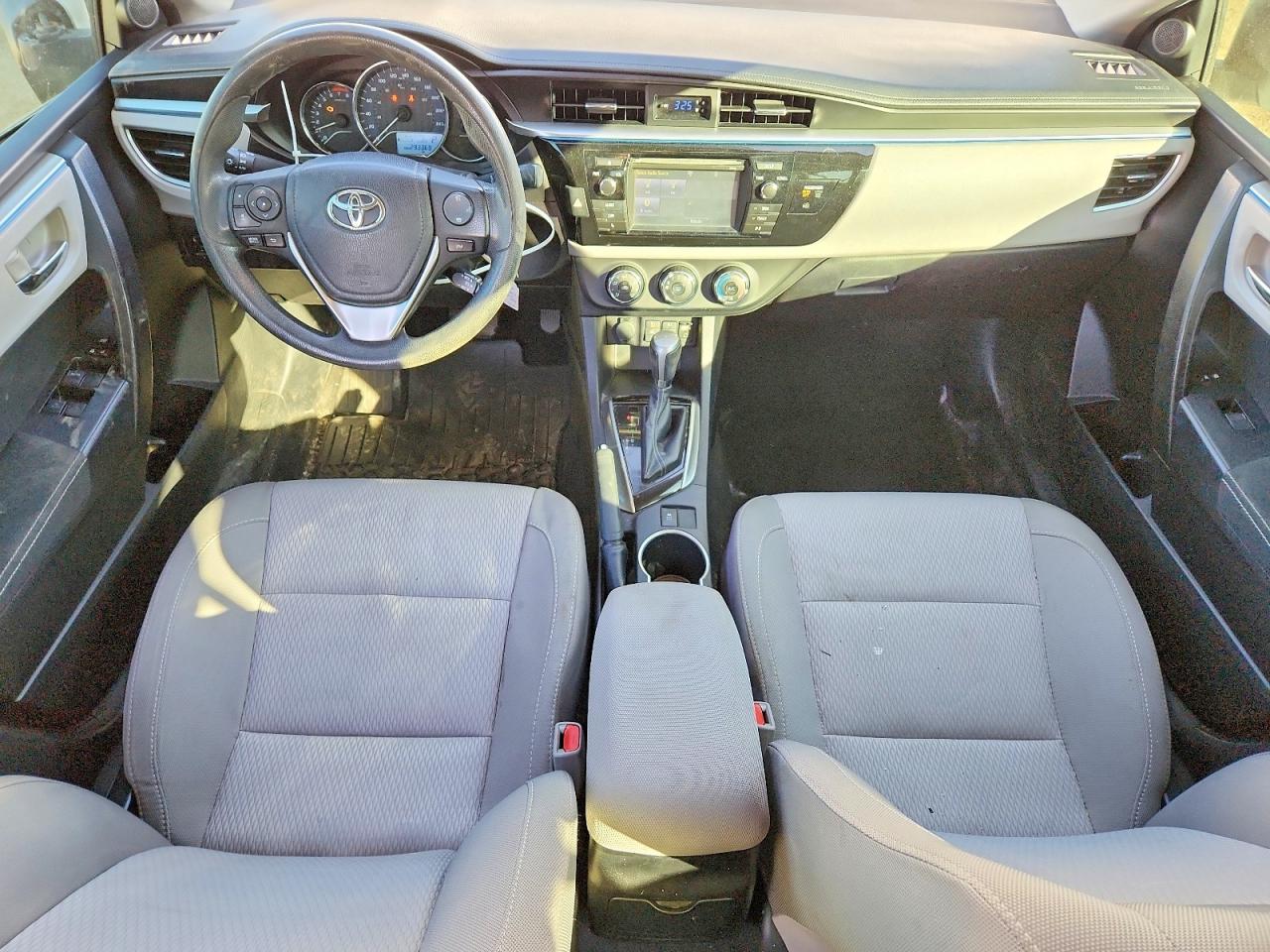 2015 TOYOTA COROLLA