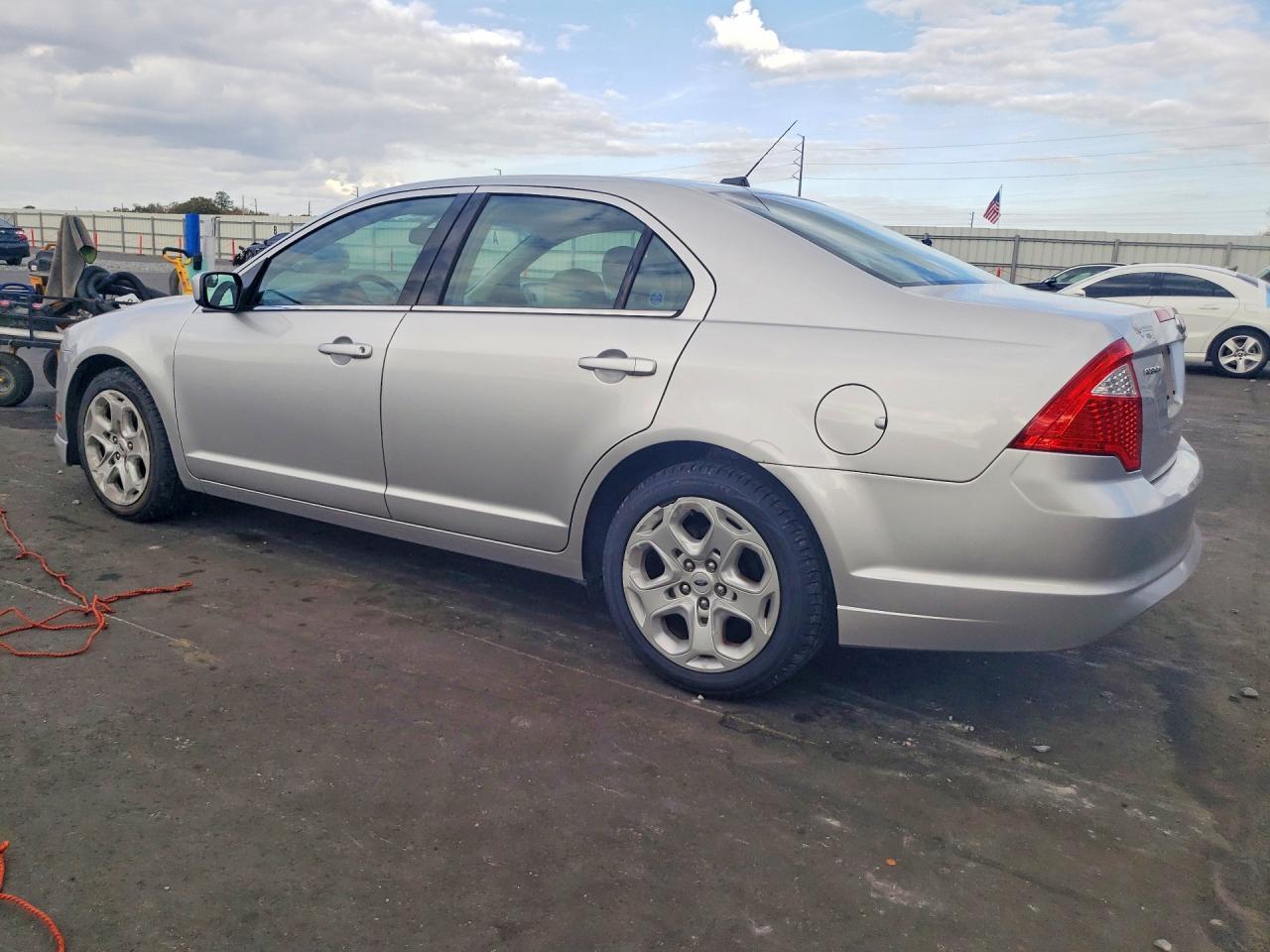 2011 FORD FUSION